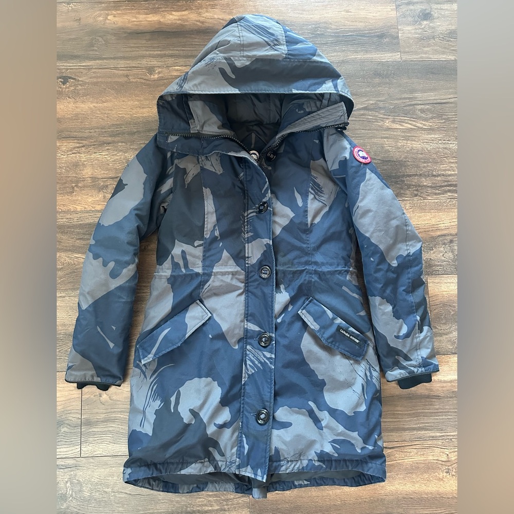 Vintage Canada Goose Blue Camo Jacket